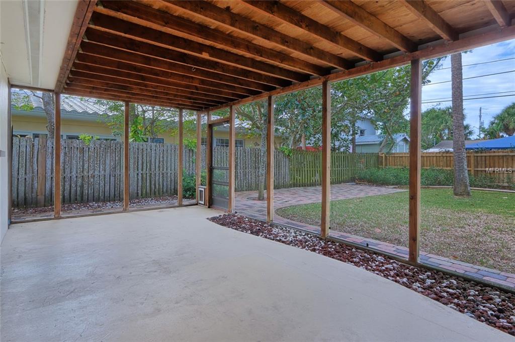 824 NARCISSUS AVENUE, CLEARWATER BEACH, Florida 33767, 2 Bedrooms Bedrooms, 3 Rooms Rooms,2 BathroomsBathrooms,Residential,For sale,NARCISSUS,U7845547