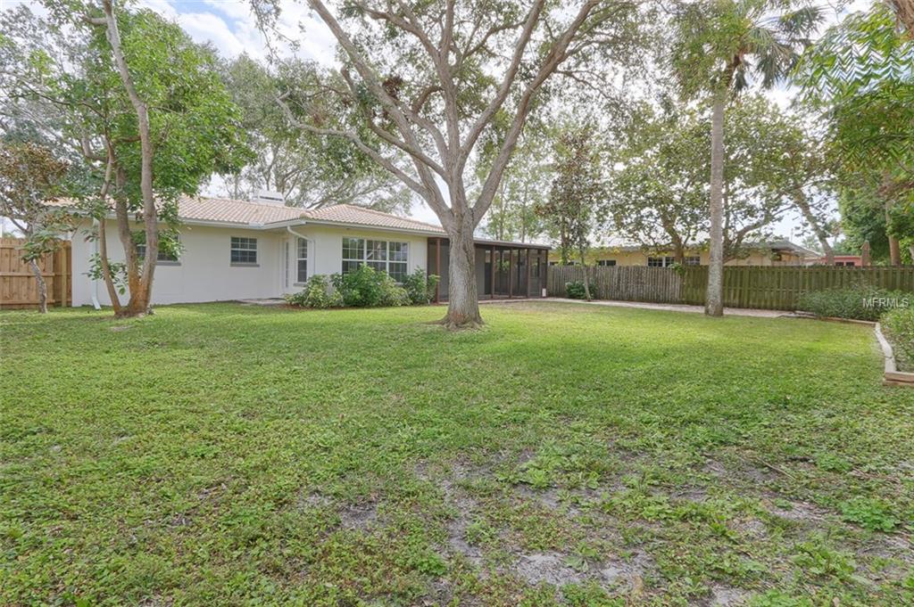 824 NARCISSUS AVENUE, CLEARWATER BEACH, Florida 33767, 2 Bedrooms Bedrooms, 3 Rooms Rooms,2 BathroomsBathrooms,Residential,For sale,NARCISSUS,U7845547