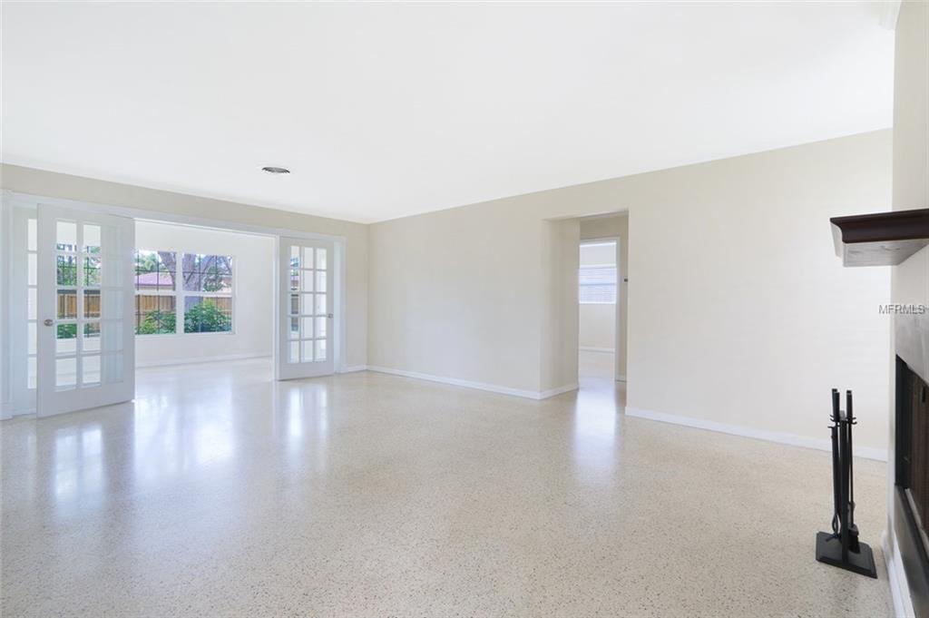 824 NARCISSUS AVENUE, CLEARWATER BEACH, Florida 33767, 2 Bedrooms Bedrooms, 3 Rooms Rooms,2 BathroomsBathrooms,Residential,For sale,NARCISSUS,U7845547