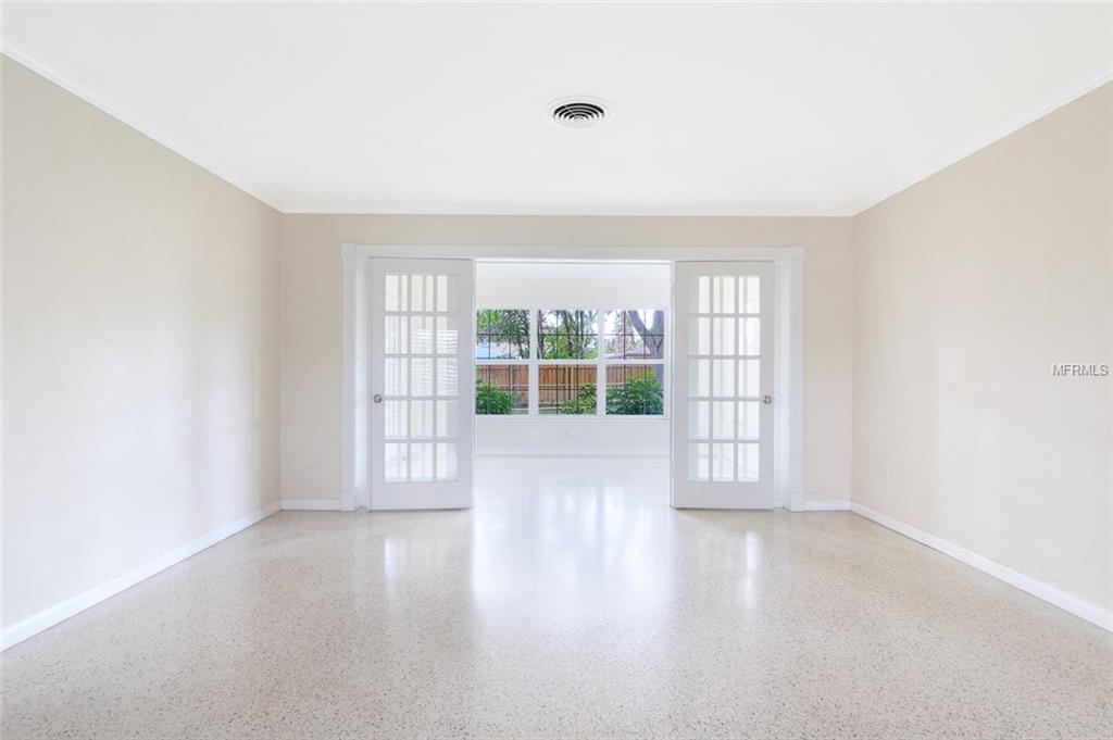 824 NARCISSUS AVENUE, CLEARWATER BEACH, Florida 33767, 2 Bedrooms Bedrooms, 3 Rooms Rooms,2 BathroomsBathrooms,Residential,For sale,NARCISSUS,U7845547