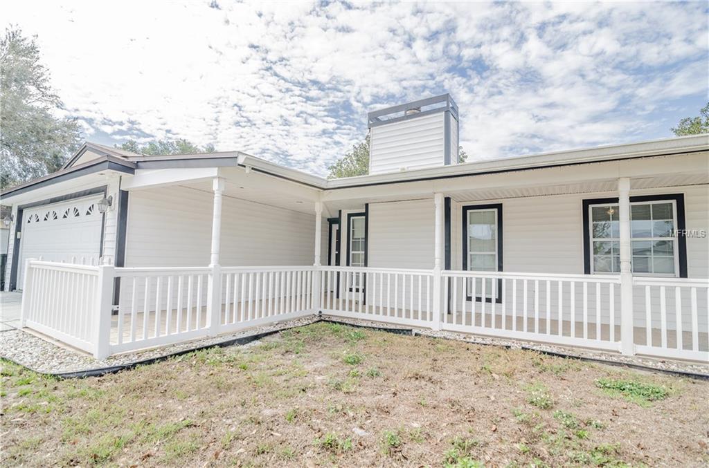 1113 CINNAMON WAY E, LAKELAND, Florida 33801, 3 Bedrooms Bedrooms, 8 Rooms Rooms,2 BathroomsBathrooms,Residential,For sale,CINNAMON,L4725383