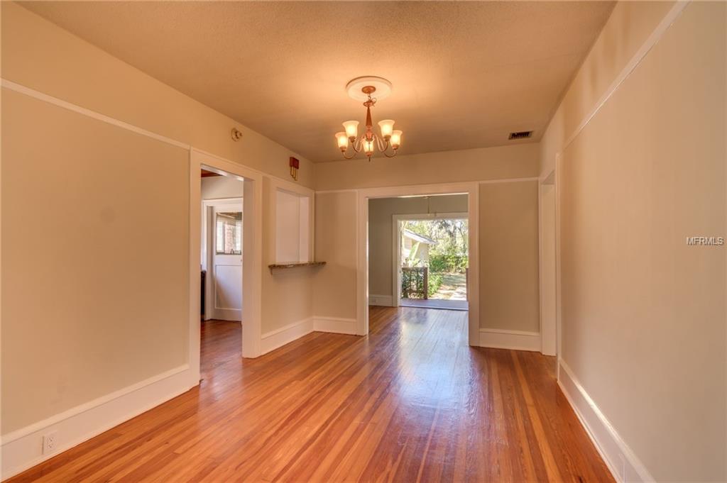 815 E CONCORD STREET, ORLANDO, Florida 32803, 2 Bedrooms Bedrooms, 6 Rooms Rooms,1 BathroomBathrooms,Residential,For sale,CONCORD,O5560717