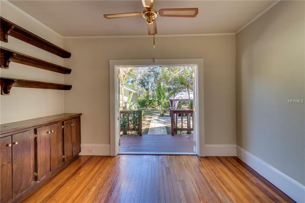 815 E CONCORD STREET, ORLANDO, Florida 32803, 2 Bedrooms Bedrooms, 6 Rooms Rooms,1 BathroomBathrooms,Residential,For sale,CONCORD,O5560717