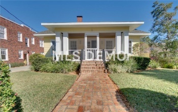 815 E CONCORD STREET, ORLANDO, Florida 32803, 2 Bedrooms Bedrooms, 6 Rooms Rooms,1 BathroomBathrooms,Residential,For sale,CONCORD,O5560717