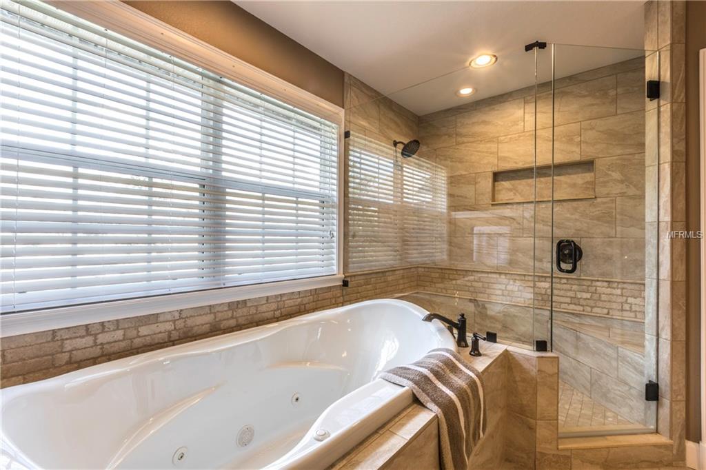 7375 MILLBROOK OAKS DR, LAKELAND, Florida 33813, 5 Bedrooms Bedrooms, 11 Rooms Rooms,4 BathroomsBathrooms,Residential,For sale,MILLBROOK OAKS DR,L4725478