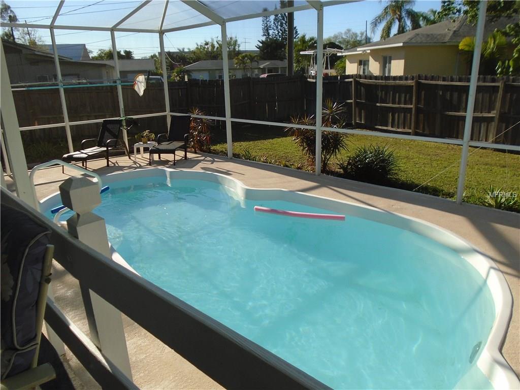 211 89TH AVENUE N, ST PETERSBURG, Florida 33702, 2 Bedrooms Bedrooms, 5 Rooms Rooms,2 BathroomsBathrooms,Residential,For sale,89TH,U7847345