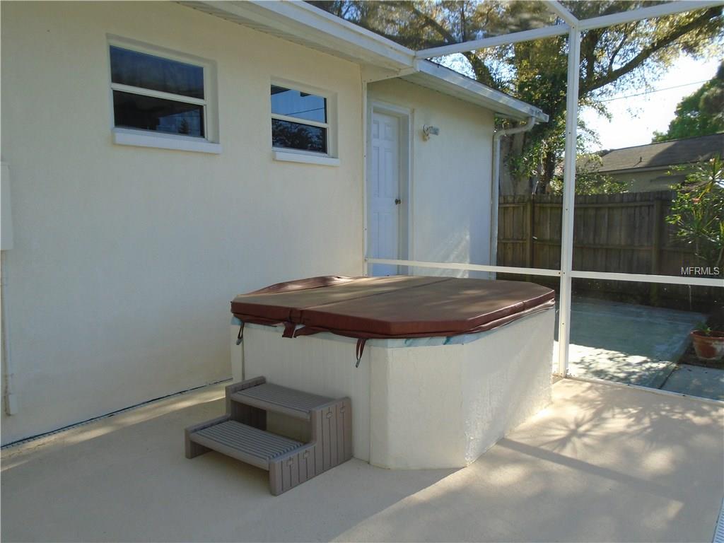 211 89TH AVENUE N, ST PETERSBURG, Florida 33702, 2 Bedrooms Bedrooms, 5 Rooms Rooms,2 BathroomsBathrooms,Residential,For sale,89TH,U7847345