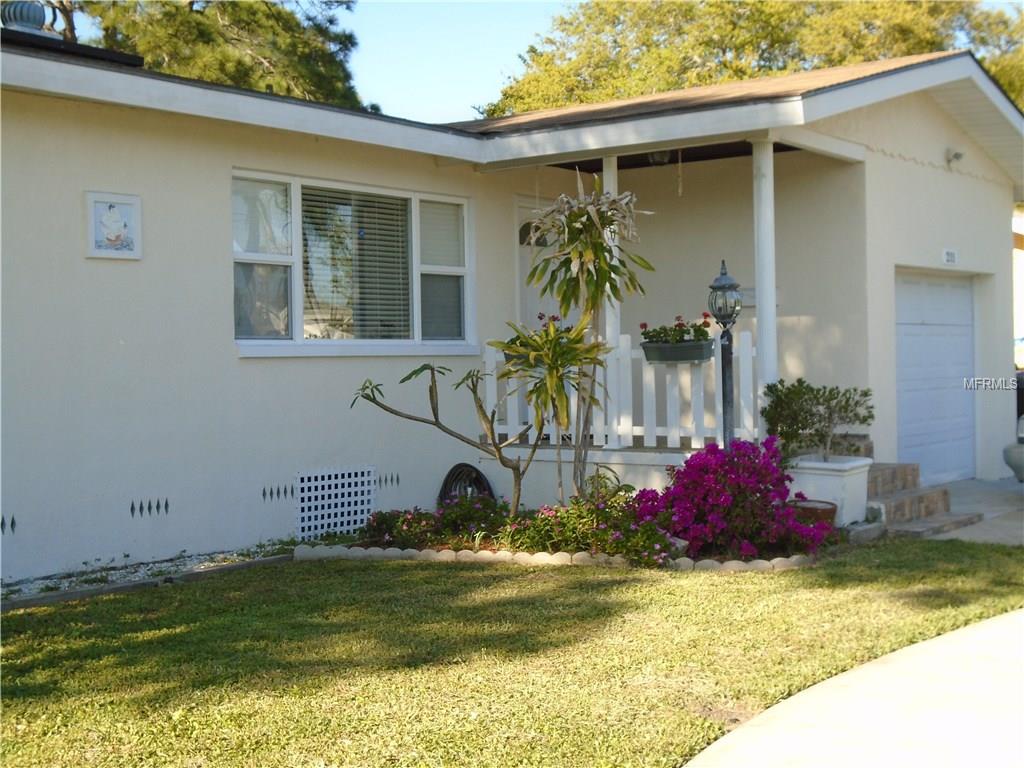 211 89TH AVENUE N, ST PETERSBURG, Florida 33702, 2 Bedrooms Bedrooms, 5 Rooms Rooms,2 BathroomsBathrooms,Residential,For sale,89TH,U7847345