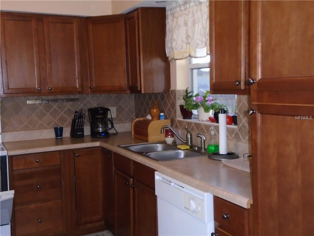 211 89TH AVENUE N, ST PETERSBURG, Florida 33702, 2 Bedrooms Bedrooms, 5 Rooms Rooms,2 BathroomsBathrooms,Residential,For sale,89TH,U7847345