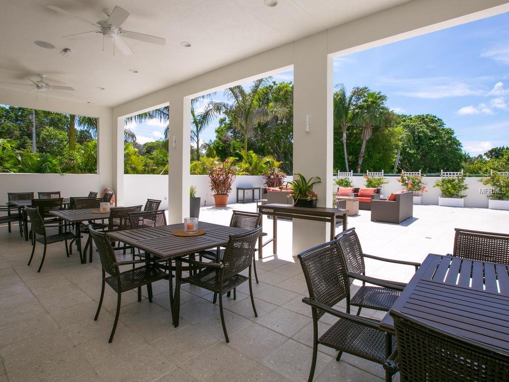 1445 GULF OF MEXICO DRIVE, LONGBOAT KEY, Florida 34228, 2 Bedrooms Bedrooms, 7 Rooms Rooms,2 BathroomsBathrooms,Residential,For sale,GULF OF MEXICO,A4192056
