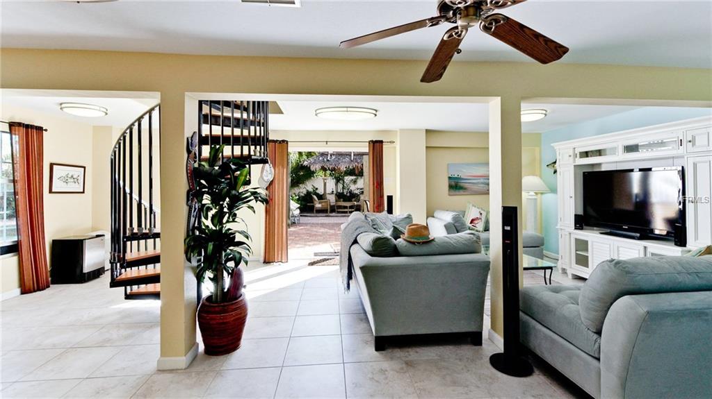 227 85TH STREET, HOLMES BEACH, Florida 34217, 3 Bedrooms Bedrooms, 7 Rooms Rooms,2 BathroomsBathrooms,Residential,For sale,85TH,A4195769