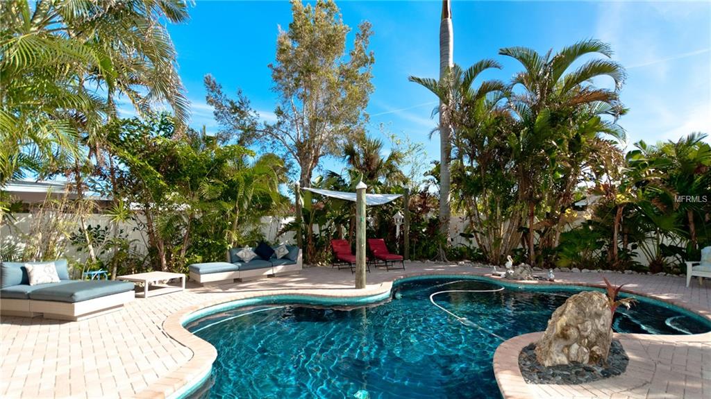 227 85TH STREET, HOLMES BEACH, Florida 34217, 3 Bedrooms Bedrooms, 7 Rooms Rooms,2 BathroomsBathrooms,Residential,For sale,85TH,A4195769