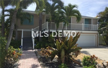 227 85TH STREET, HOLMES BEACH, Florida 34217, 3 Bedrooms Bedrooms, 7 Rooms Rooms,2 BathroomsBathrooms,Residential,For sale,85TH,A4195769