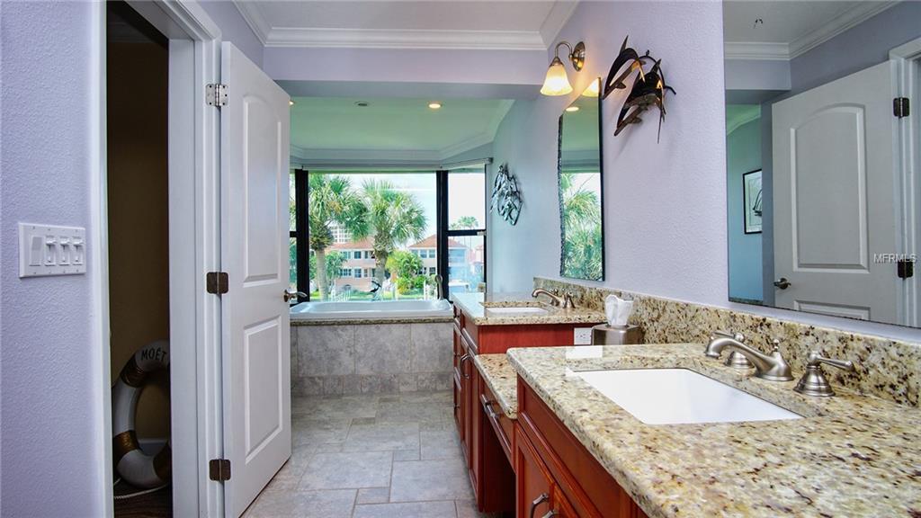 119 MARINA DEL REY COURT, CLEARWATER BEACH, Florida 33767, 3 Bedrooms Bedrooms, 3 Rooms Rooms,3 BathroomsBathrooms,Residential,For sale,MARINA DEL REY,U7834497