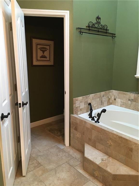 4517 HIDDEN SHADOW DRIVE, TAMPA, Florida 33614, 3 Bedrooms Bedrooms, 7 Rooms Rooms,2 BathroomsBathrooms,Residential,For sale,HIDDEN SHADOW,T2910885