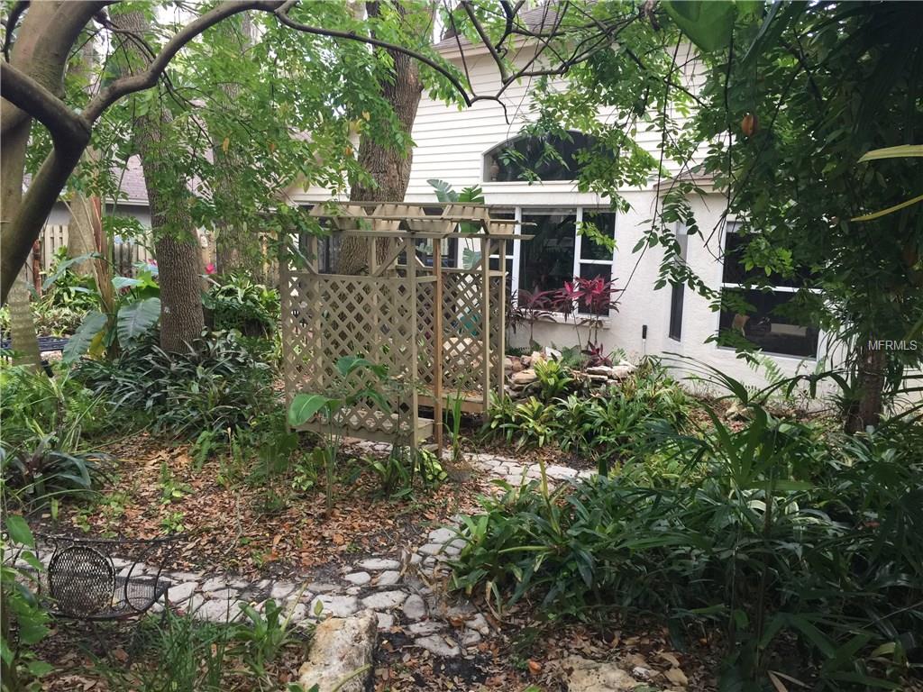 4517 HIDDEN SHADOW DRIVE, TAMPA, Florida 33614, 3 Bedrooms Bedrooms, 7 Rooms Rooms,2 BathroomsBathrooms,Residential,For sale,HIDDEN SHADOW,T2910885