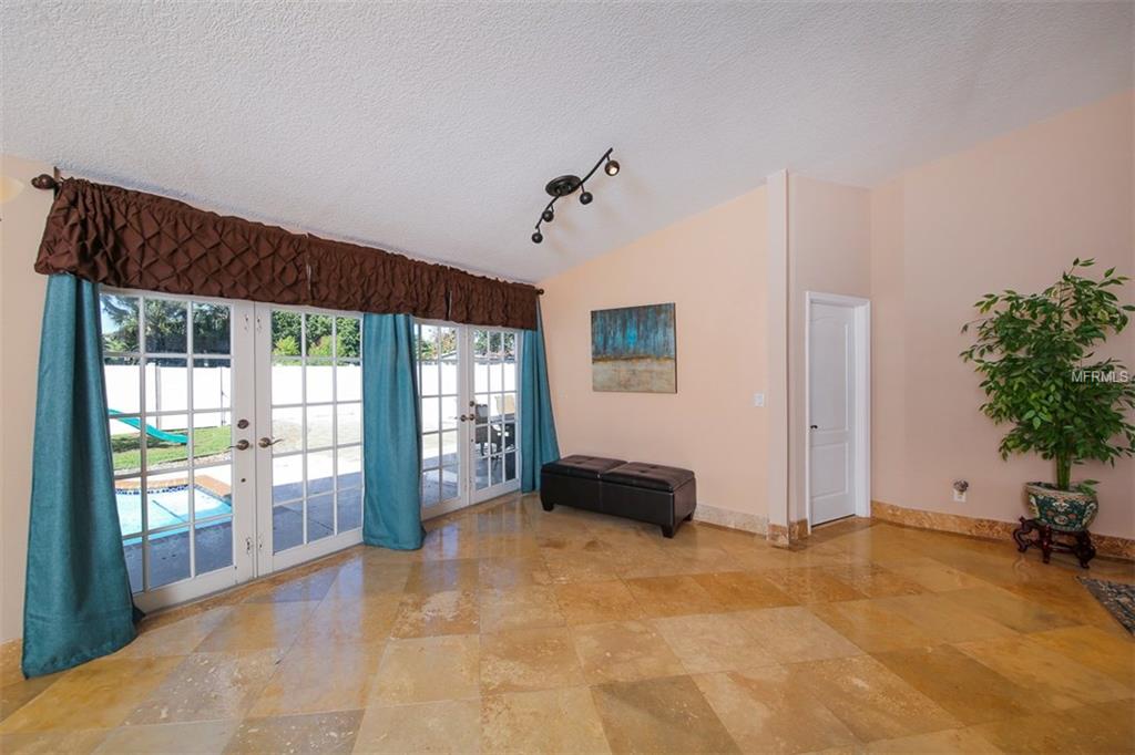 300 SHORT ROAD, VENICE, Florida 34285, 4 Bedrooms Bedrooms, 7 Rooms Rooms,2 BathroomsBathrooms,Residential,For sale,SHORT,N5915266