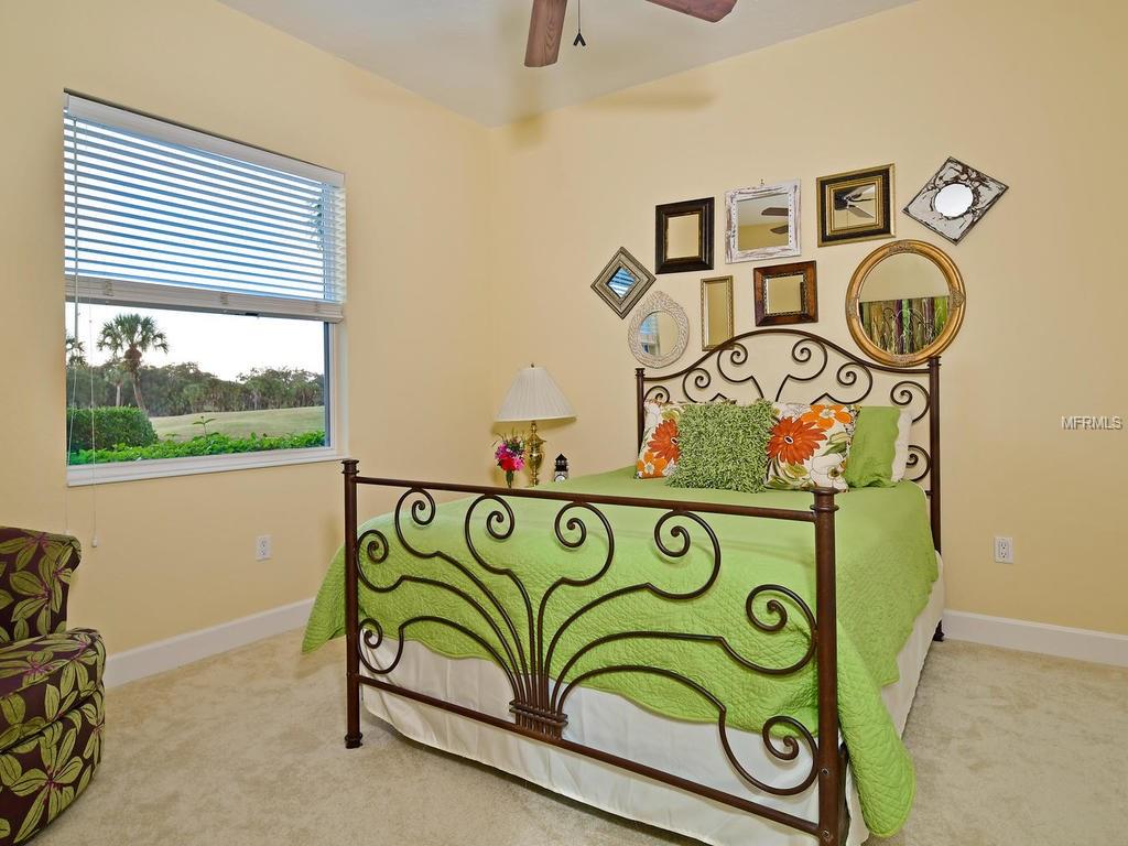 1012 RAINBOW COURT, BRADENTON, Florida 34212, 3 Bedrooms Bedrooms, 11 Rooms Rooms,3 BathroomsBathrooms,Residential,For sale,RAINBOW,A4203968