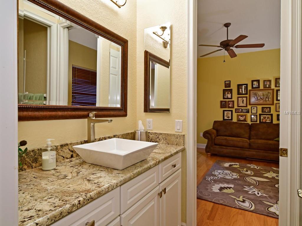 1012 RAINBOW COURT, BRADENTON, Florida 34212, 3 Bedrooms Bedrooms, 11 Rooms Rooms,3 BathroomsBathrooms,Residential,For sale,RAINBOW,A4203968