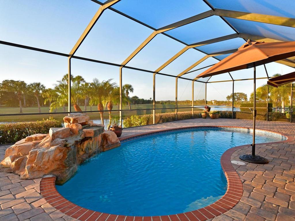 1012 RAINBOW COURT, BRADENTON, Florida 34212, 3 Bedrooms Bedrooms, 11 Rooms Rooms,3 BathroomsBathrooms,Residential,For sale,RAINBOW,A4203968