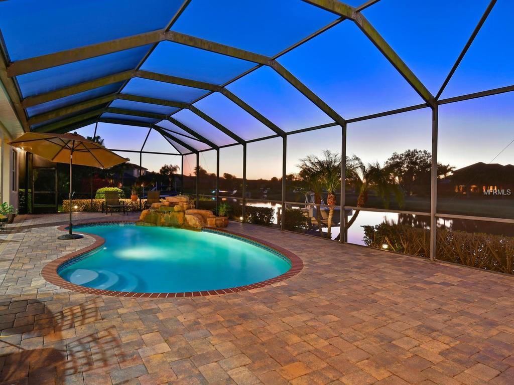 1012 RAINBOW COURT, BRADENTON, Florida 34212, 3 Bedrooms Bedrooms, 11 Rooms Rooms,3 BathroomsBathrooms,Residential,For sale,RAINBOW,A4203968