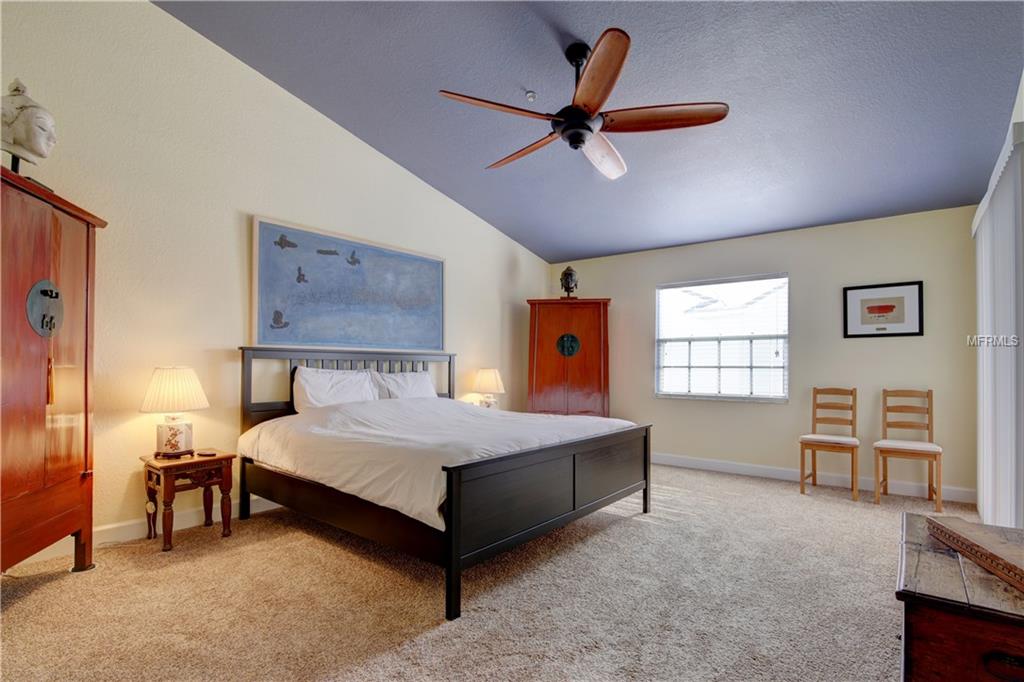 115 SHOALS CIRCLE, NORTH REDINGTON BEACH, Florida 33708, 3 Bedrooms Bedrooms, 6 Rooms Rooms,2 BathroomsBathrooms,Residential,For sale,SHOALS,U7844413