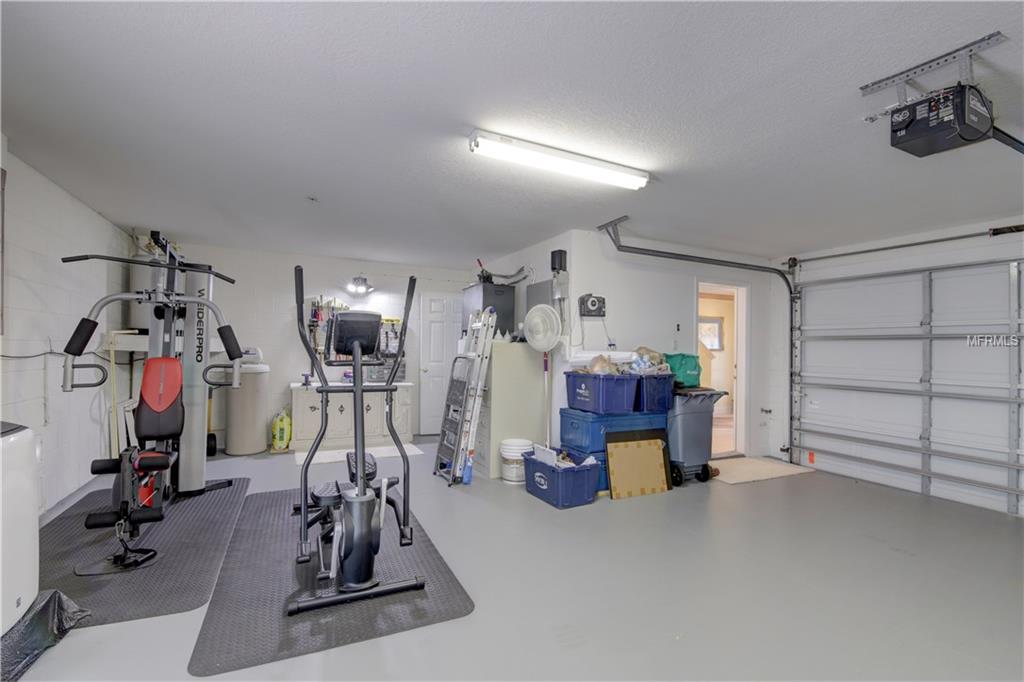 115 SHOALS CIRCLE, NORTH REDINGTON BEACH, Florida 33708, 3 Bedrooms Bedrooms, 6 Rooms Rooms,2 BathroomsBathrooms,Residential,For sale,SHOALS,U7844413