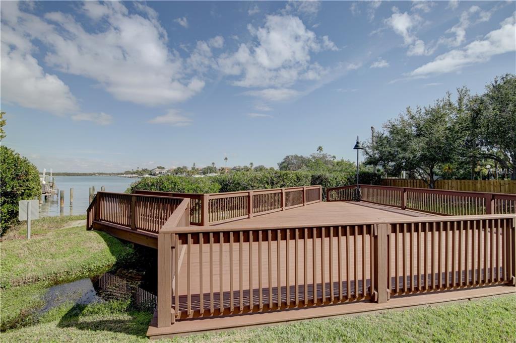 115 SHOALS CIRCLE, NORTH REDINGTON BEACH, Florida 33708, 3 Bedrooms Bedrooms, 6 Rooms Rooms,2 BathroomsBathrooms,Residential,For sale,SHOALS,U7844413