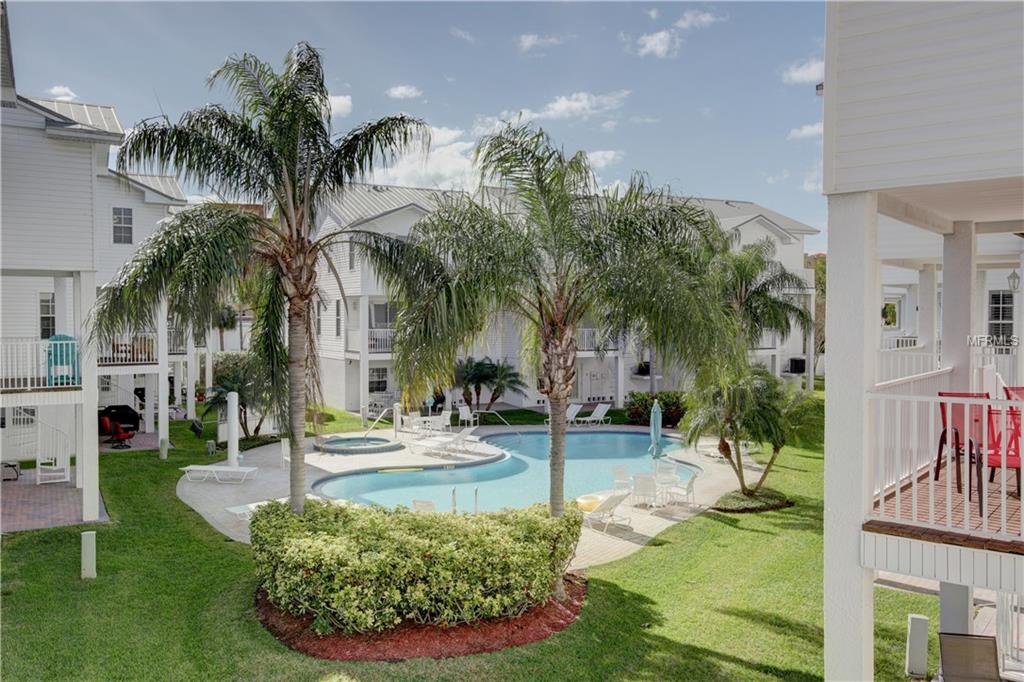 115 SHOALS CIRCLE, NORTH REDINGTON BEACH, Florida 33708, 3 Bedrooms Bedrooms, 6 Rooms Rooms,2 BathroomsBathrooms,Residential,For sale,SHOALS,U7844413