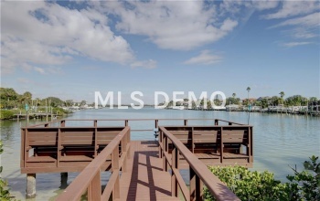 115 SHOALS CIRCLE, NORTH REDINGTON BEACH, Florida 33708, 3 Bedrooms Bedrooms, 6 Rooms Rooms,2 BathroomsBathrooms,Residential,For sale,SHOALS,U7844413