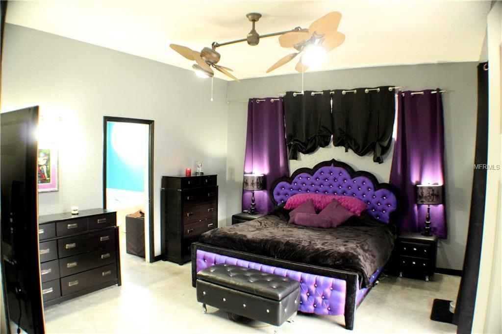 22809 WILLOW LAKES DRIVE, LUTZ, Florida 33549, 4 Bedrooms Bedrooms, 9 Rooms Rooms,3 BathroomsBathrooms,Residential,For sale,WILLOW LAKES,T2925299