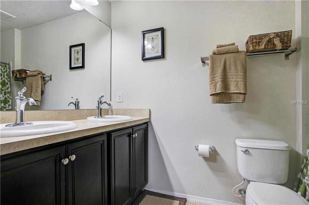 9223 ENGLISH OAKS LANE, RIVERVIEW, Florida 33578, 3 Bedrooms Bedrooms, 6 Rooms Rooms,2 BathroomsBathrooms,Residential,For sale,ENGLISH OAKS,T2927691