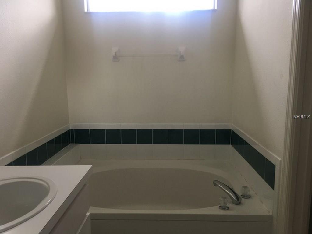 12126 COLONIAL ESTATES LANE, RIVERVIEW, Florida 33579, 3 Bedrooms Bedrooms, 5 Rooms Rooms,2 BathroomsBathrooms,Residential,For sale,COLONIAL ESTATES,O5561539