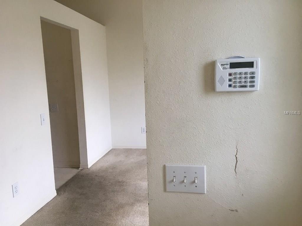 12126 COLONIAL ESTATES LANE, RIVERVIEW, Florida 33579, 3 Bedrooms Bedrooms, 5 Rooms Rooms,2 BathroomsBathrooms,Residential,For sale,COLONIAL ESTATES,O5561539