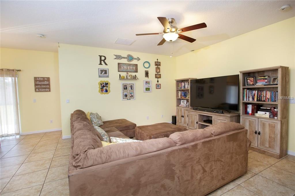 1772 RIBBON FALLS PARKWAY, ORLANDO, Florida 32824, 3 Bedrooms Bedrooms, 6 Rooms Rooms,2 BathroomsBathrooms,Residential,For sale,RIBBON FALLS,S4857027