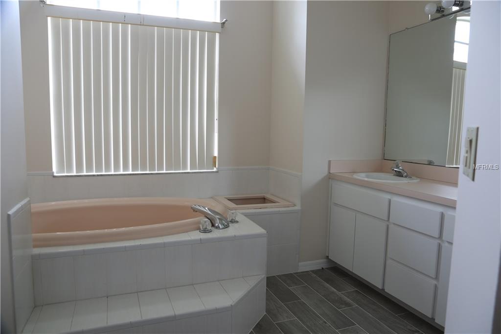 11663 LINDEN DRIVE, SPRING HILL, Florida 34608, 3 Bedrooms Bedrooms, 8 Rooms Rooms,2 BathroomsBathrooms,Residential,For sale,LINDEN,W7634210