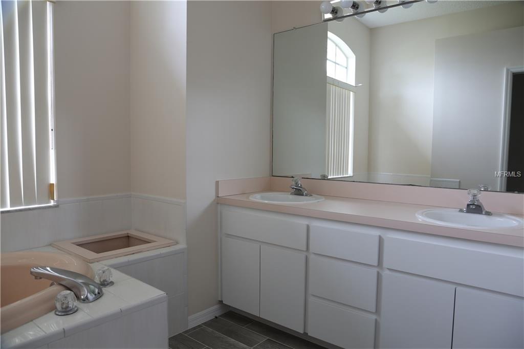 11663 LINDEN DRIVE, SPRING HILL, Florida 34608, 3 Bedrooms Bedrooms, 8 Rooms Rooms,2 BathroomsBathrooms,Residential,For sale,LINDEN,W7634210