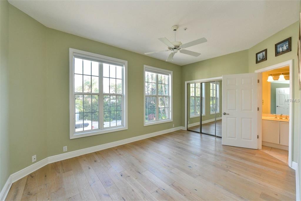 3947 SOMERSET DRIVE, SARASOTA, Florida 34242, 3 Bedrooms Bedrooms, 5 Rooms Rooms,3 BathroomsBathrooms,Residential,For sale,SOMERSET,A4201541