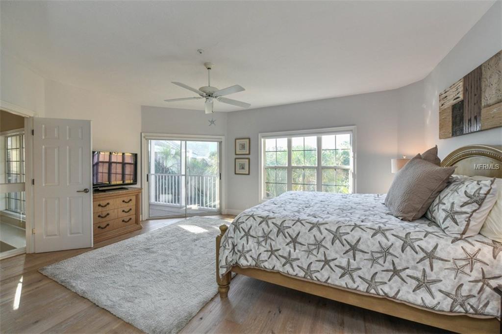 3947 SOMERSET DRIVE, SARASOTA, Florida 34242, 3 Bedrooms Bedrooms, 5 Rooms Rooms,3 BathroomsBathrooms,Residential,For sale,SOMERSET,A4201541