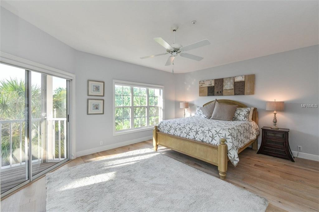 3947 SOMERSET DRIVE, SARASOTA, Florida 34242, 3 Bedrooms Bedrooms, 5 Rooms Rooms,3 BathroomsBathrooms,Residential,For sale,SOMERSET,A4201541