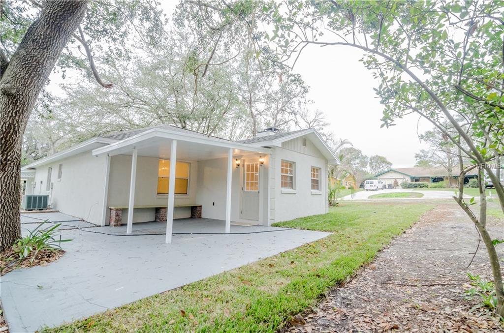 804 NESTLEWOOD COURT, LAKELAND, Florida 33813, 3 Bedrooms Bedrooms, 8 Rooms Rooms,2 BathroomsBathrooms,Residential,For sale,NESTLEWOOD,L4724919