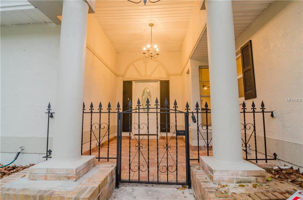 804 NESTLEWOOD COURT, LAKELAND, Florida 33813, 3 Bedrooms Bedrooms, 8 Rooms Rooms,2 BathroomsBathrooms,Residential,For sale,NESTLEWOOD,L4724919