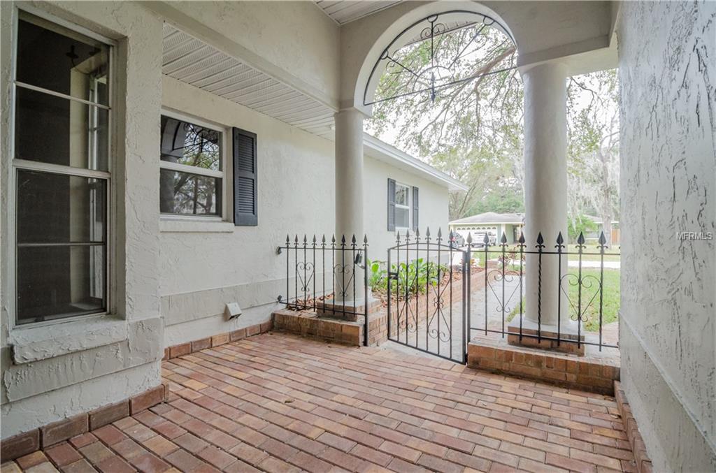 804 NESTLEWOOD COURT, LAKELAND, Florida 33813, 3 Bedrooms Bedrooms, 8 Rooms Rooms,2 BathroomsBathrooms,Residential,For sale,NESTLEWOOD,L4724919