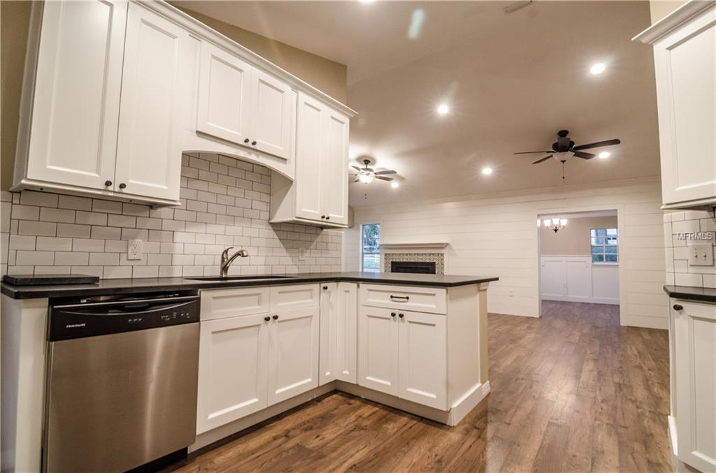 804 NESTLEWOOD COURT, LAKELAND, Florida 33813, 3 Bedrooms Bedrooms, 8 Rooms Rooms,2 BathroomsBathrooms,Residential,For sale,NESTLEWOOD,L4724919