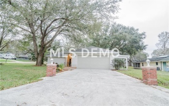 804 NESTLEWOOD COURT, LAKELAND, Florida 33813, 3 Bedrooms Bedrooms, 8 Rooms Rooms,2 BathroomsBathrooms,Residential,For sale,NESTLEWOOD,L4724919