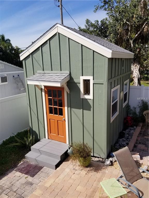 610 PALM AVENUE, PUNTA GORDA, Florida 33950, 2 Bedrooms Bedrooms, 7 Rooms Rooms,1 BathroomBathrooms,Residential,For sale,PALM,C7248175