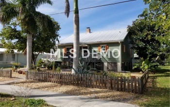 610 PALM AVENUE, PUNTA GORDA, Florida 33950, 2 Bedrooms Bedrooms, 7 Rooms Rooms,1 BathroomBathrooms,Residential,For sale,PALM,C7248175