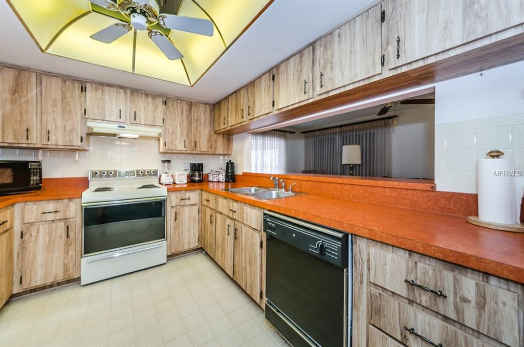 3140 JACKSON DRIVE, HOLIDAY, Florida 34691, 3 Bedrooms Bedrooms, 5 Rooms Rooms,2 BathroomsBathrooms,Residential,For sale,JACKSON,W7637414