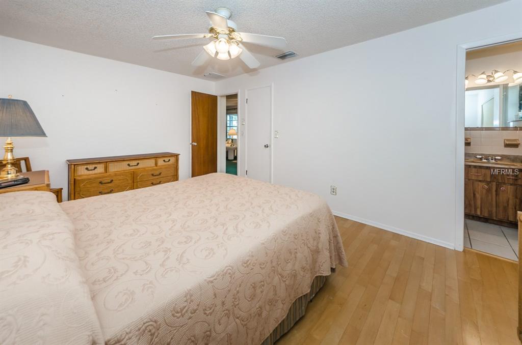 3140 JACKSON DRIVE, HOLIDAY, Florida 34691, 3 Bedrooms Bedrooms, 5 Rooms Rooms,2 BathroomsBathrooms,Residential,For sale,JACKSON,W7637414