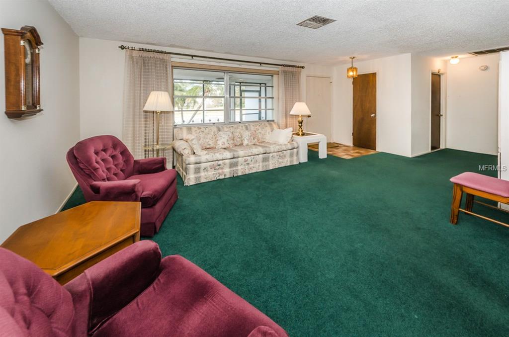 3140 JACKSON DRIVE, HOLIDAY, Florida 34691, 3 Bedrooms Bedrooms, 5 Rooms Rooms,2 BathroomsBathrooms,Residential,For sale,JACKSON,W7637414